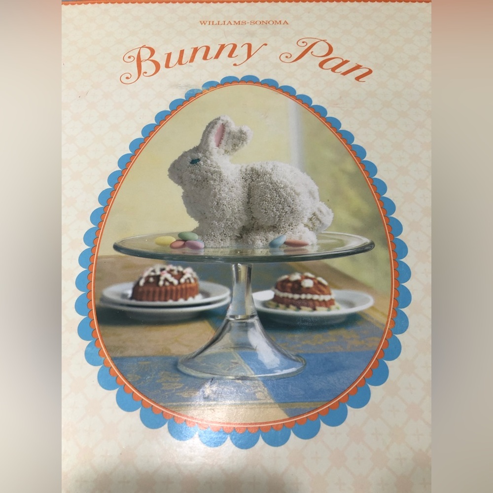 NWT Williams Sonoma Easter Bunny Pan - NordicWare cast-aluminum mold. Brand new.